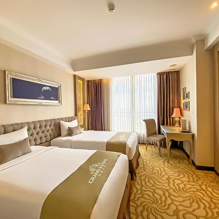 แกรนด์ เกชา ยกยาการ์ต้า Hotel Kejayan ภายนอก รูปภาพ