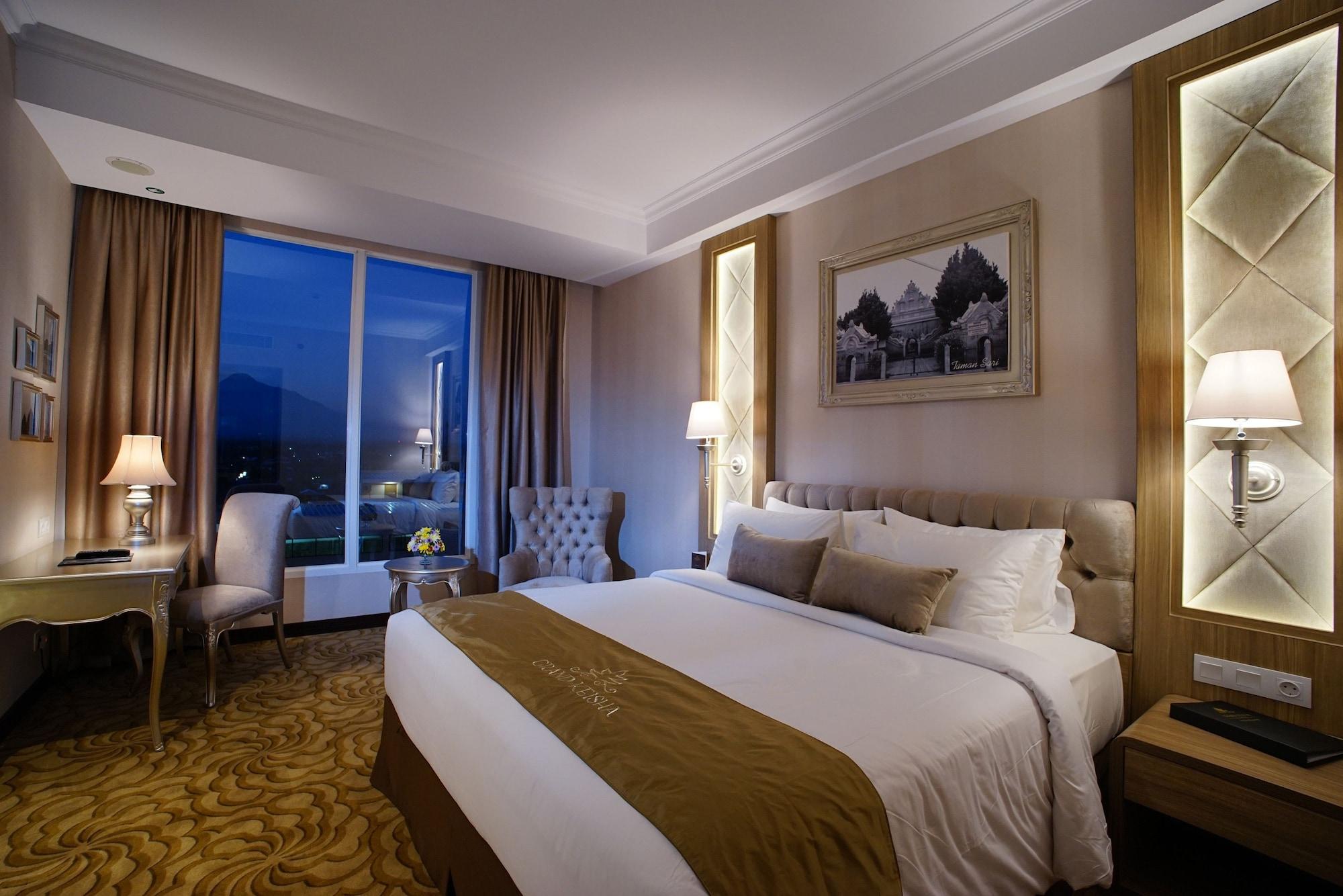 แกรนด์ เกชา ยกยาการ์ต้า Hotel Kejayan ภายนอก รูปภาพ