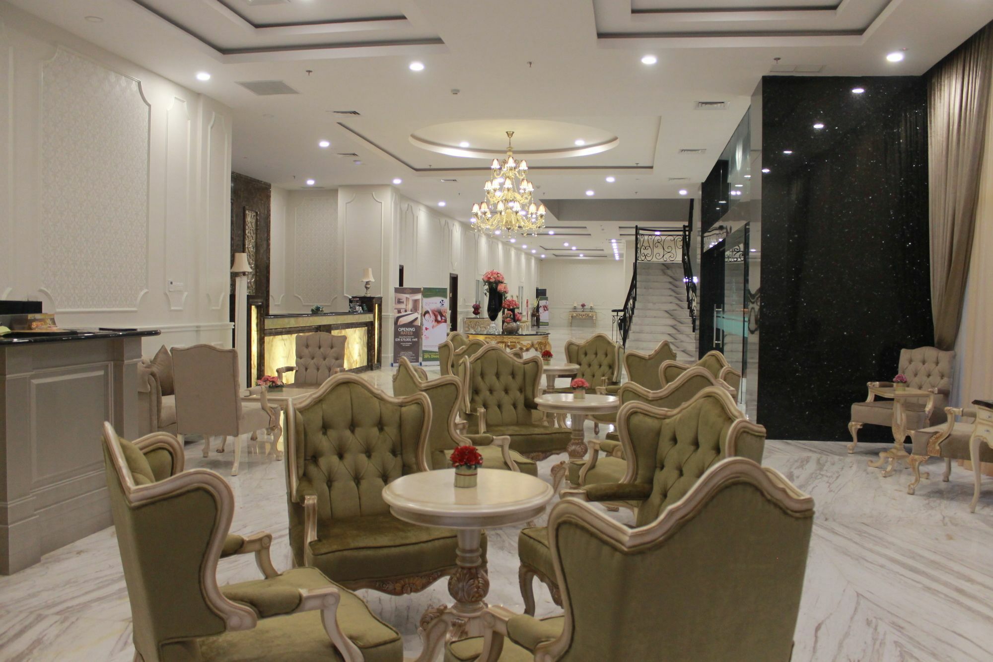 แกรนด์ เกชา ยกยาการ์ต้า Hotel Kejayan ภายนอก รูปภาพ