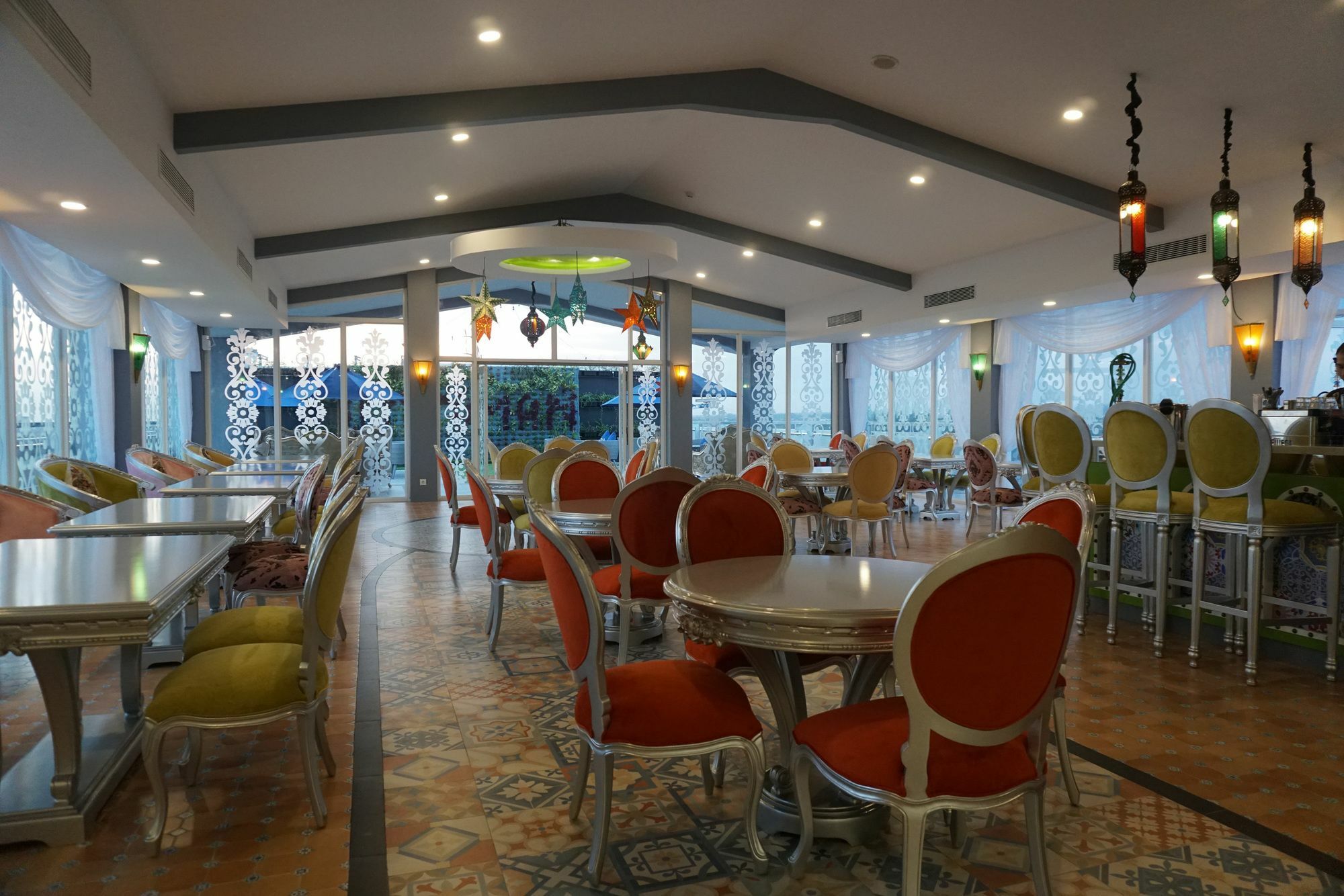 แกรนด์ เกชา ยกยาการ์ต้า Hotel Kejayan ภายนอก รูปภาพ